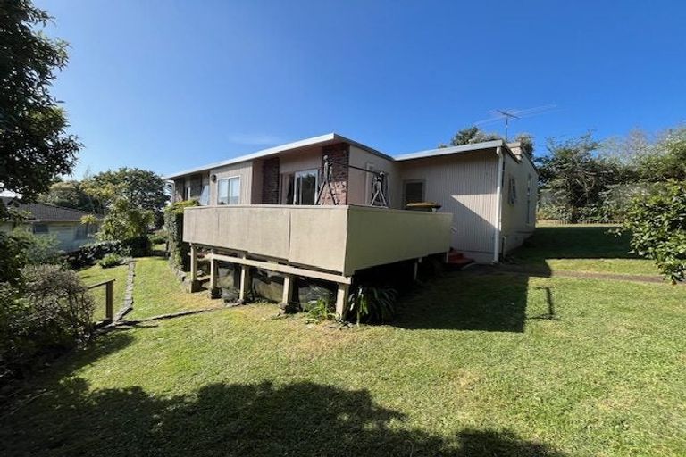 Photo of property in 6 Nea Place, Hillcrest, Auckland, 0627
