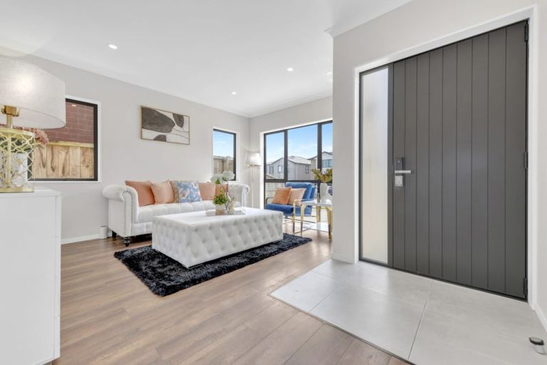 Photo of property in 11 Hangahai Road, Flat Bush, Auckland, 2019