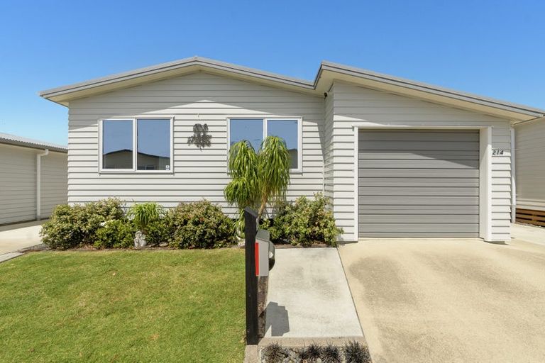 Photo of property in 214/11 Kamahi Crescent, Papamoa Beach, Papamoa, 3118