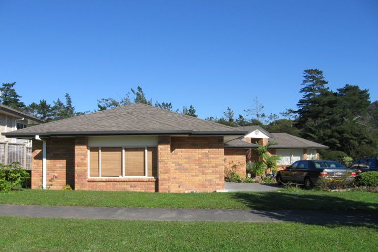 Photo of property in 36 Kinleith Way, Albany, Auckland, 0632