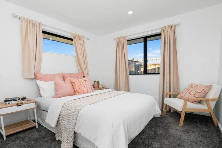 Photo of property in 33 Jean Batten Lane, Rolleston, 7615