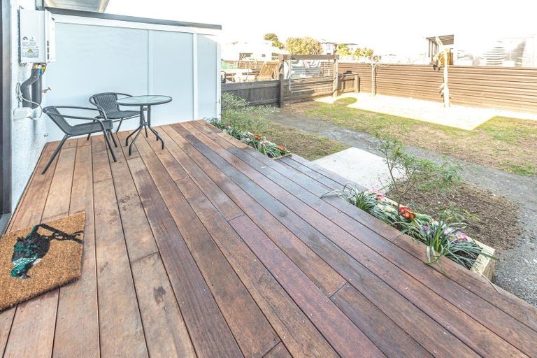 Photo of property in 1 Kupe Place, Castlecliff, Whanganui, 4501