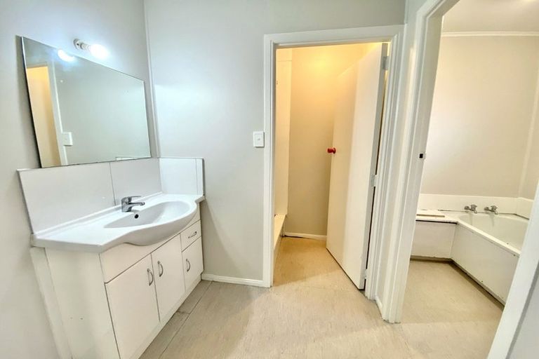 Photo of property in 1/115 Great South Road, Manurewa, Auckland, 2102