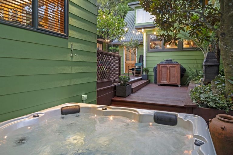 Photo of property in 71a Rangatira Road, Beach Haven, Auckland, 0626