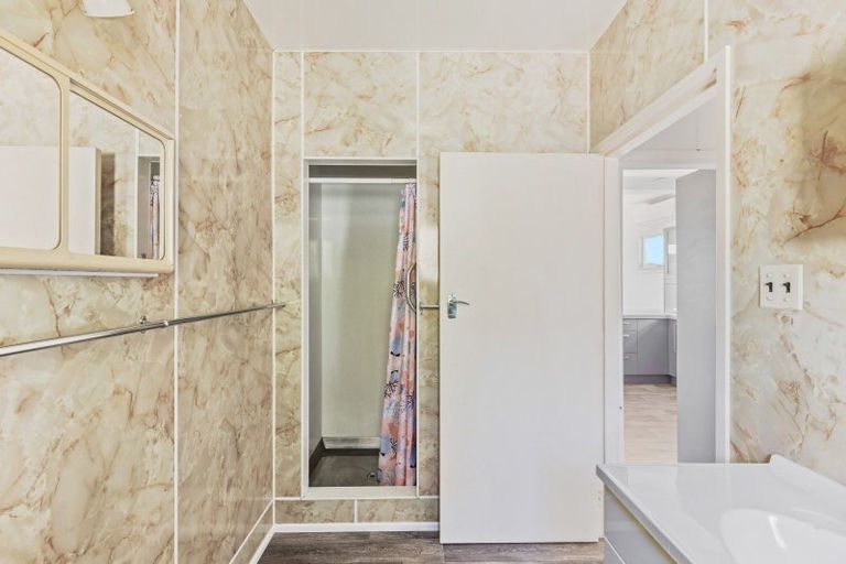 Photo of property in 205 South Road, Spotswood, New Plymouth, 4310