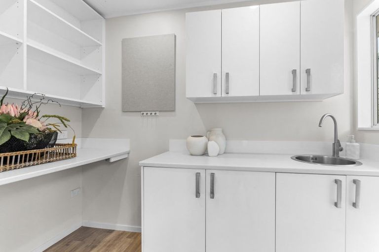 Photo of property in 1 Branch Road, Welbourn, New Plymouth, 4312