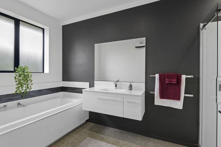 Photo of property in 7 Fairhurst Place, Rolleston, 7614