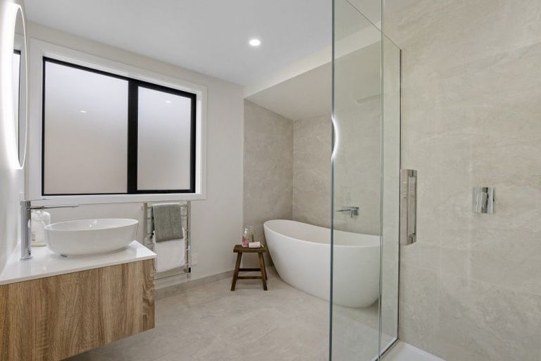 Photo of property in 17 Brigid Place, Mount Pleasant, Christchurch, 8081