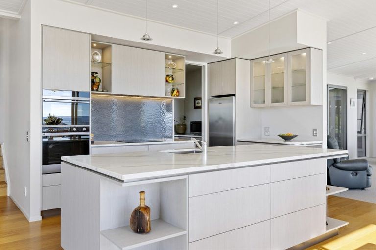 Photo of property in 7 Azalea Lane, Waipahihi, Taupo, 3330