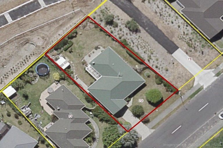 Photo of property in 73 Makarini Street, Paraparaumu, 5032