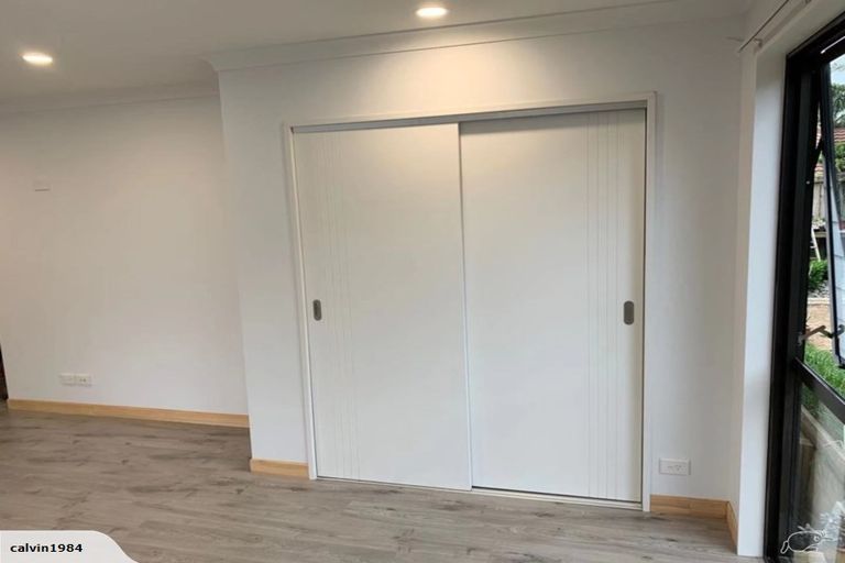 Photo of property in 127 Botany Road, Botany Downs, Auckland, 2010