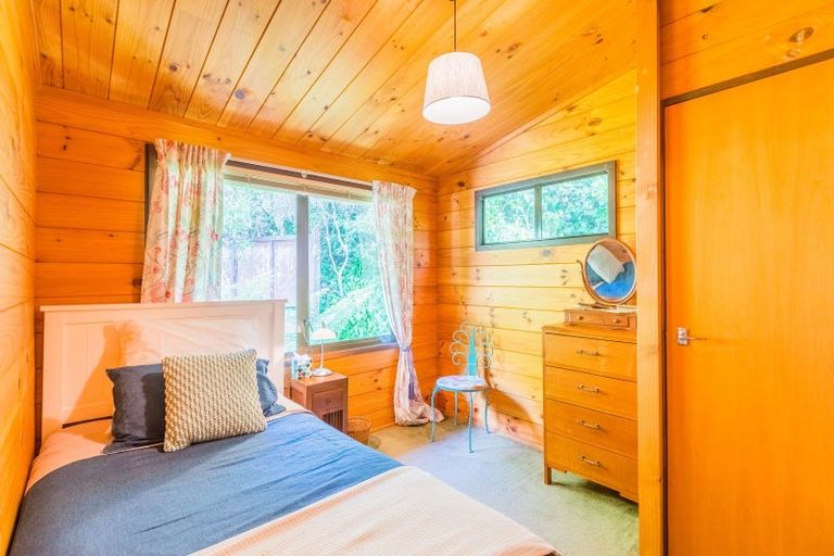 Photo of property in 33 Leeward Drive, Whitby, Porirua, 5024