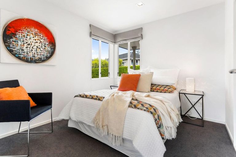 Photo of property in 16b Neil Avenue, Te Atatu Peninsula, Auckland, 0610