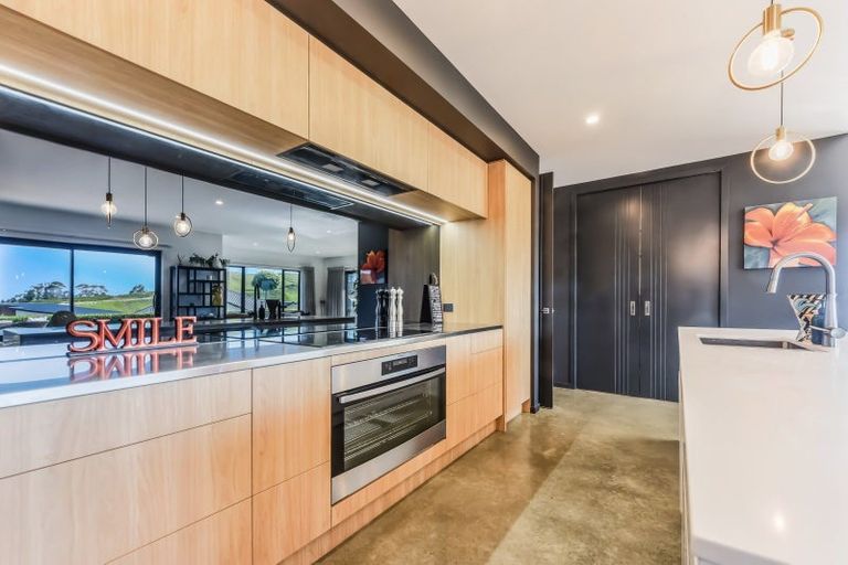 Photo of property in 17 Huntaway Close, Stoke, Nelson, 7011