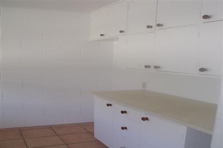 Photo of property in 2/7 Phillips Place, Havelock North, 4130