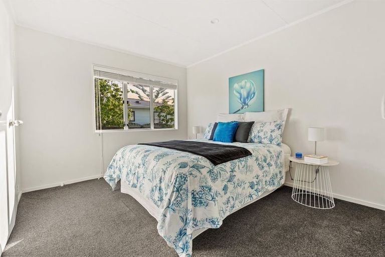 Photo of property in 26 Hinerau Street, Henderson, Auckland, 0612