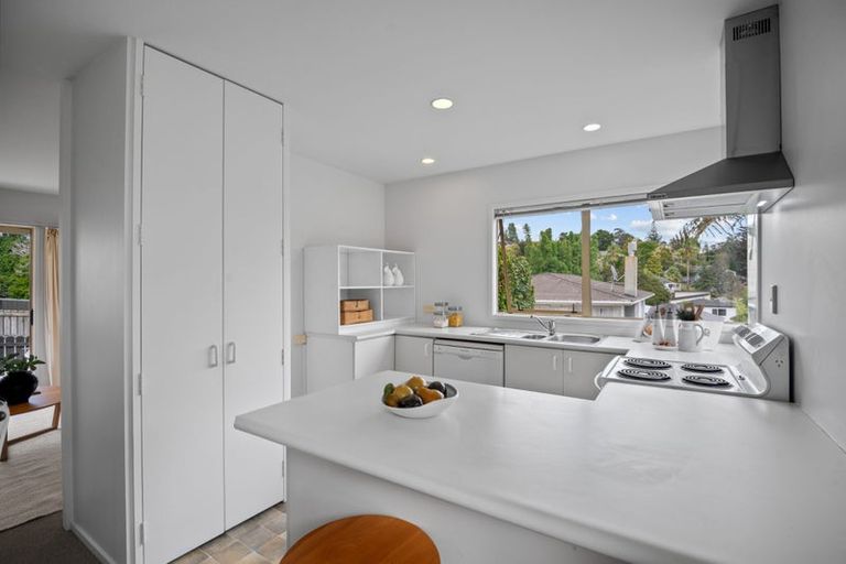 Photo of property in 14 Elliott Avenue, Bayview, Auckland, 0629