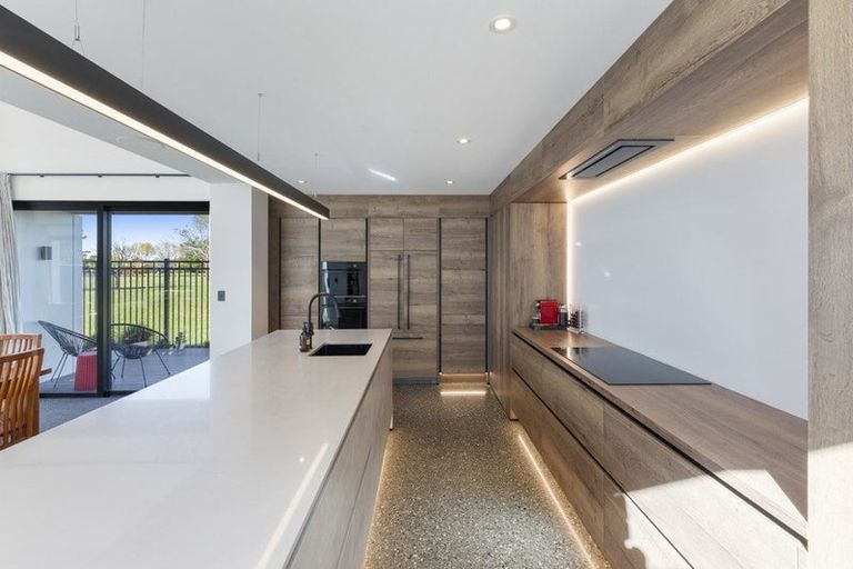 Photo of property in 7 Hobbs Lane, Harewood, Christchurch, 8051