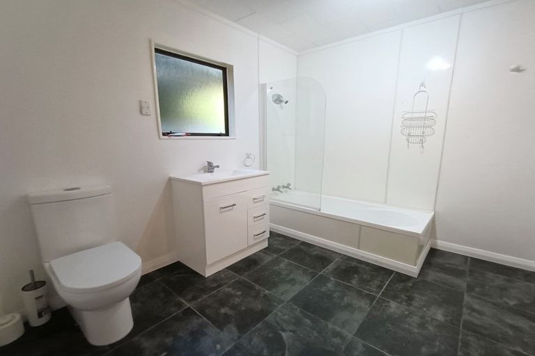 Photo of property in 20 Kerkwall Drive, Naenae, Lower Hutt, 5011