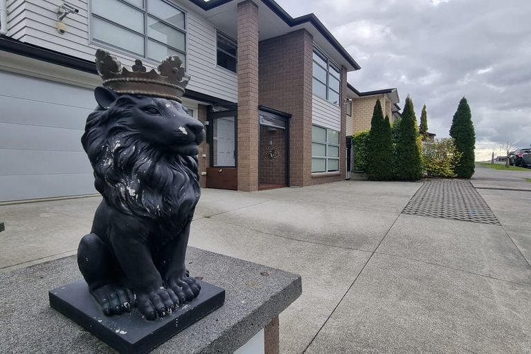 Photo of property in 4 Bruckless Drive, Flat Bush, Auckland, 2019