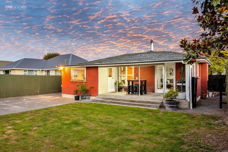 Photo of property in 12 Boyd Street, Rangiora, 7400