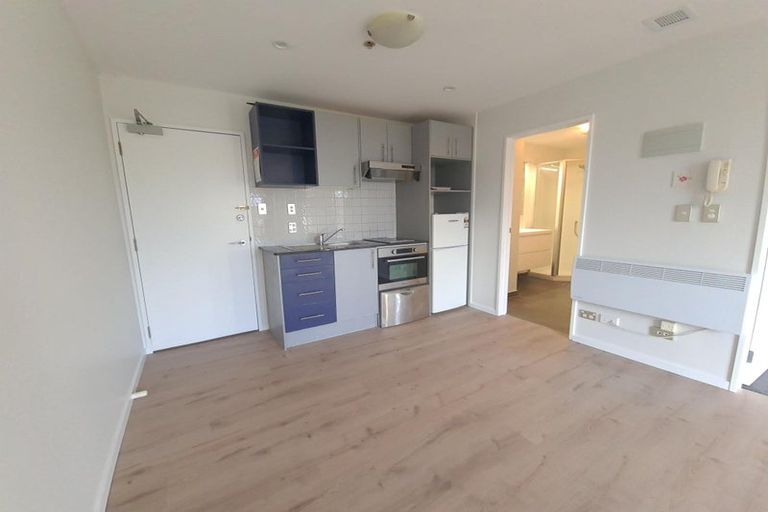 Photo of property in 4f/17 Crown Lynn Place, New Lynn, Auckland, 0600