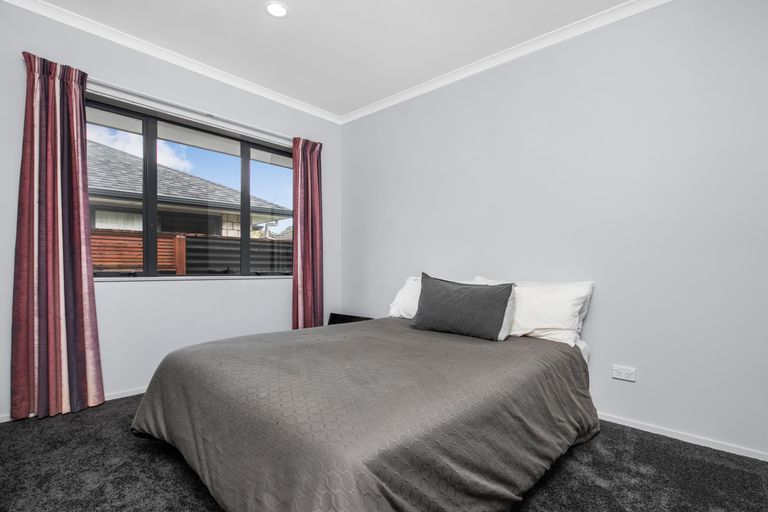 Photo of property in 77 John Street, Pukekohe, 2120