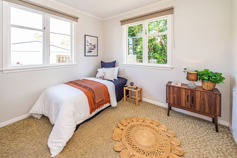 Photo of property in 12 Ward Street, Aramoho, Whanganui, 4500