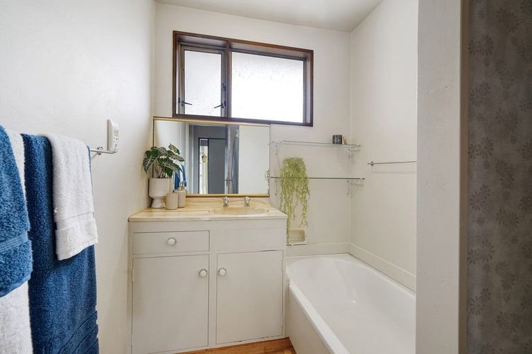 Photo of property in 2/6 Hythe Lane, Saint Martins, Christchurch, 8022