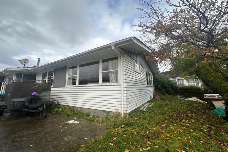 Photo of property in 33 Mountbatten Grove, Clouston Park, Upper Hutt, 5018