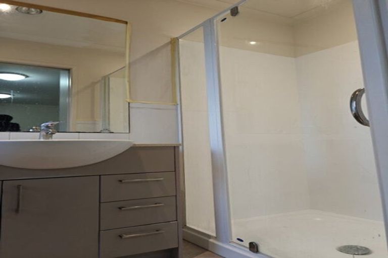 Photo of property in 36 Greenbough Lane, Greenhithe, Auckland, 0632