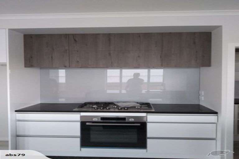 Photo of property in 18 Schooner Drive, Whitby, Porirua, 5024