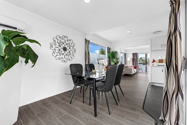Photo of property in 4 Bacot Place, Howick, Auckland, 2014