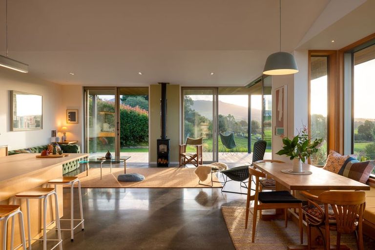 Photo of property in 890 Pirongia Road, Pirongia, Te Awamutu, 3876