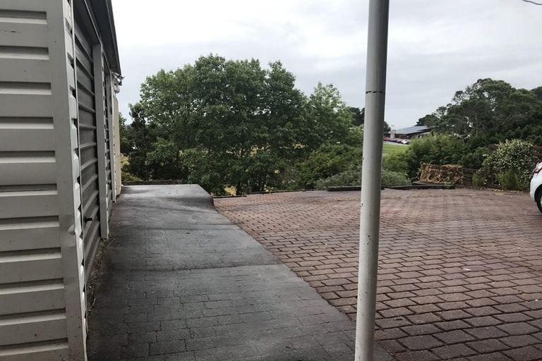 Photo of property in 478 Don Buck Road, Massey, Auckland, 0614