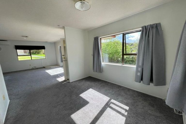Photo of property in 1/17 Weetman Drive, Browns Bay, Auckland, 0630