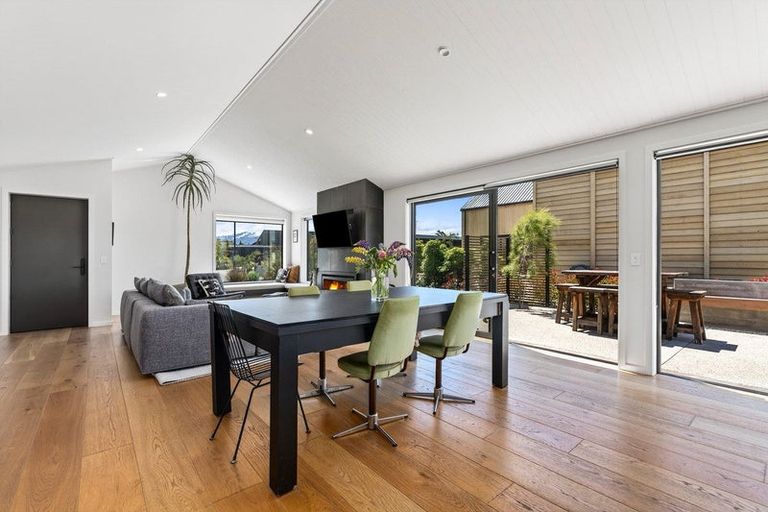 Photo of property in 9 Mcdonald Street, Wanaka, 9305