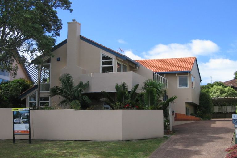 Photo of property in 2/45 Seaview Road, Glenfield, Auckland, 0629