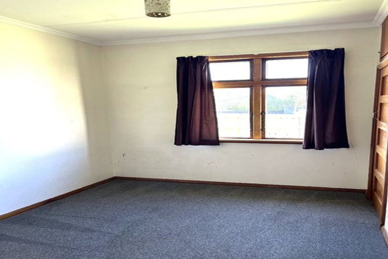 Photo of property in 74 Lincoln Road, Masterton, 5810