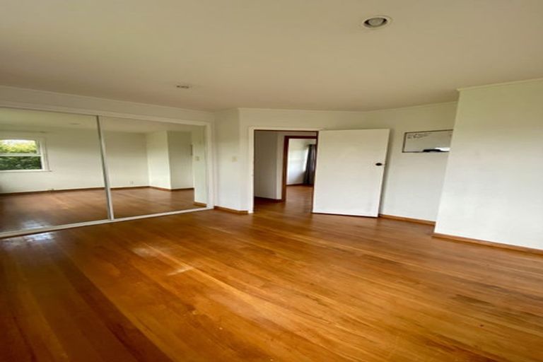 Photo of property in 25 Saffron Street, Birkdale, Auckland, 0626