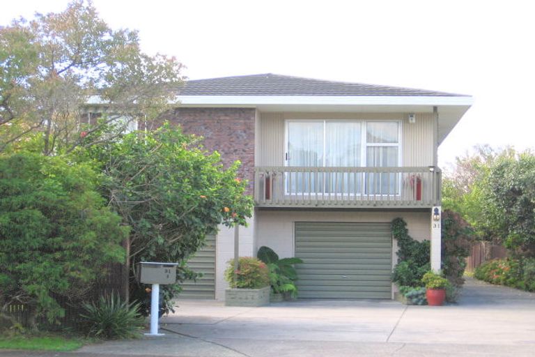 Photo of property in 2/31 Mccrystal Avenue, Bucklands Beach, Auckland, 2012