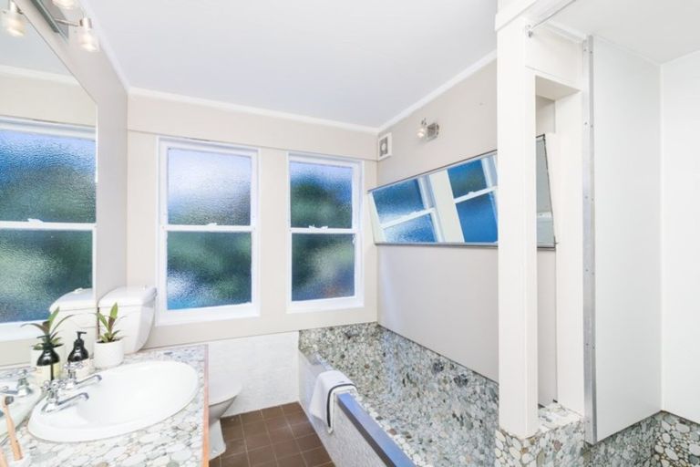 Photo of property in 105 Karori Road, Karori, Wellington, 6012