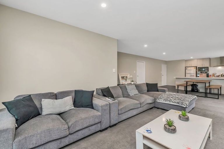 Photo of property in 52 Longcot Drive, Rolleston, 7615