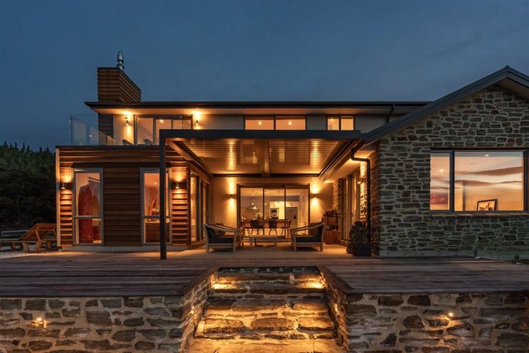 Photo of property in 9 Diamond Lane, Wanaka, 9305