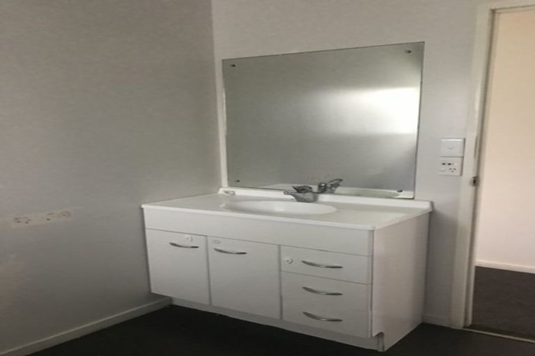 Photo of property in 32b Station Road, Takanini, 2112