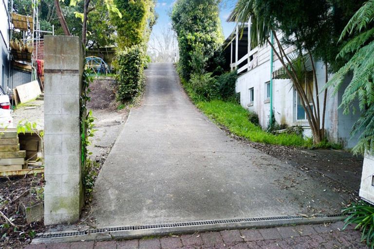 Photo of property in 64b Pleasant Road, Glen Eden, Auckland, 0602