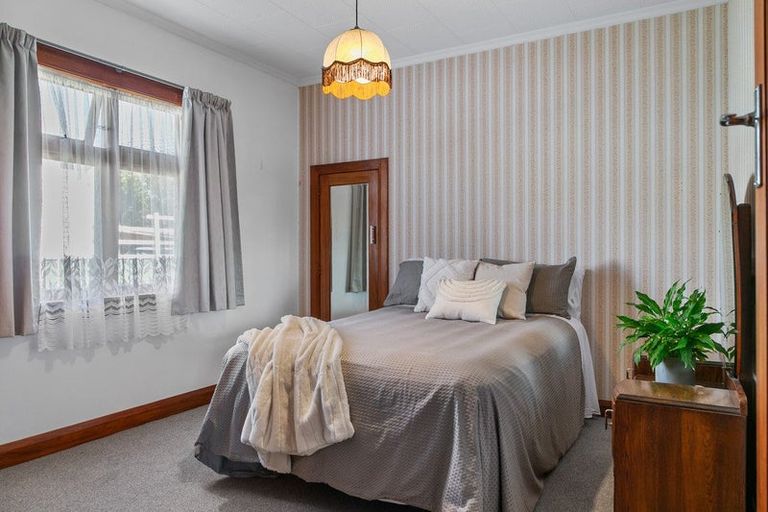 Photo of property in 19 Princes Street, Levin, 5510