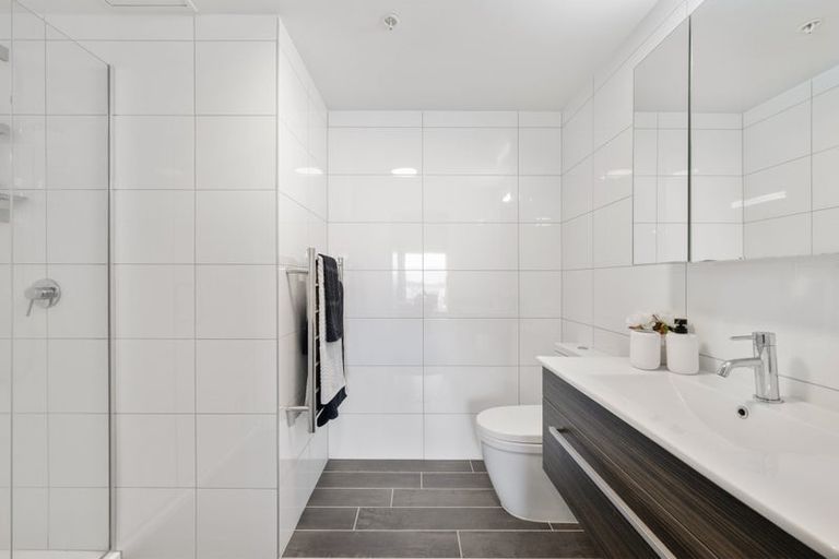 Photo of property in Frame Apartments, 301/111u Molesworth Street, Thorndon, Wellington, 6011