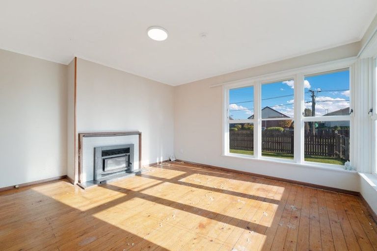 Photo of property in 32 Carisbrooke Street, Aranui, Christchurch, 8061