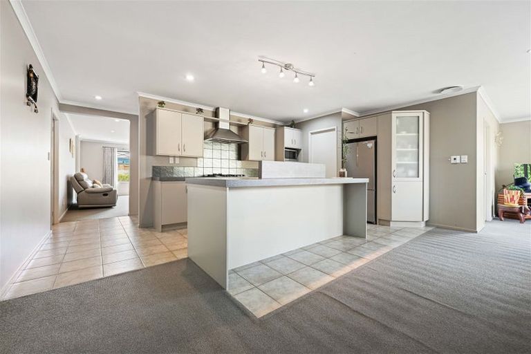 Photo of property in 12 Rosewood Court, Huntington, Hamilton, 3210